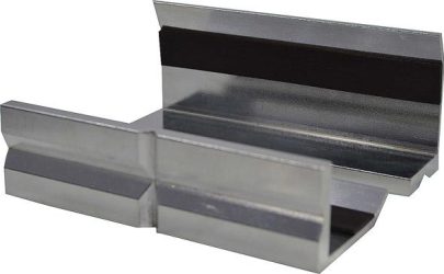 Pár prizmatických čeľustí