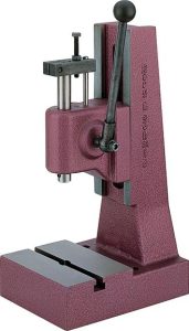 Ručný pákový lis s ozubenou tyčou 250 kp Berg + Schmid Pressentechnik