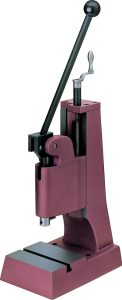 Ručný pákový lis s kolenovou pákou 1700 kp zdvih 60 mm Berg + Schmid Pressentechnik